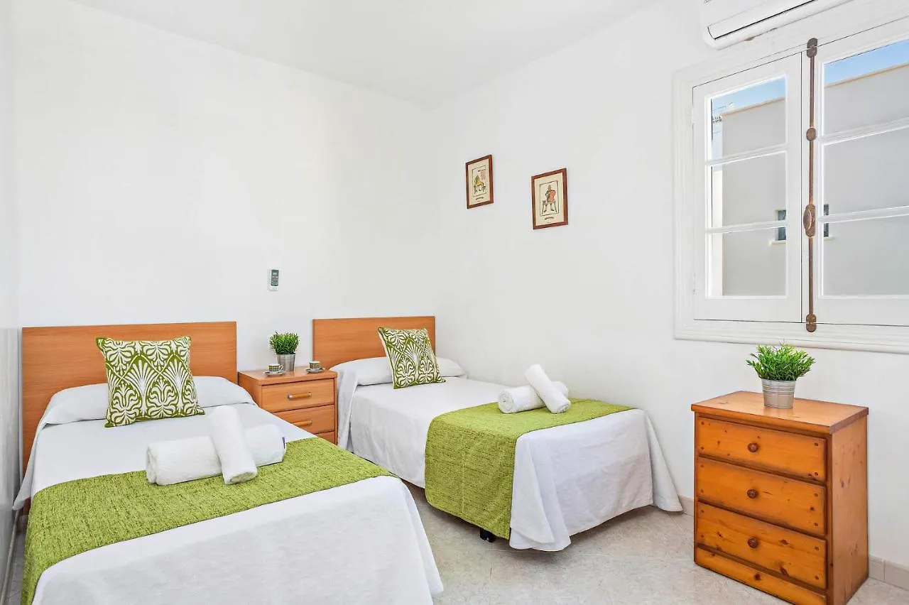Villa Sunflower By Villa Plus Cala Blanca  0*, Cala Blanca (Menorca)