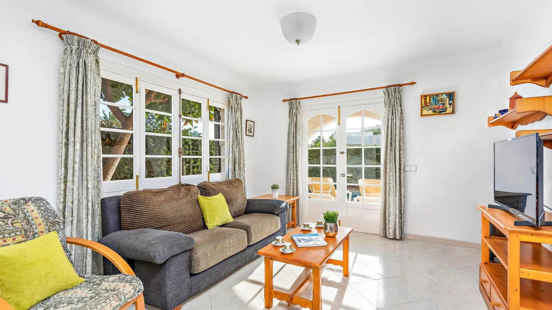 Villa Sunflower By Villa Plus Cala Blanca  0*, Cala Blanca (Menorca) Spanien